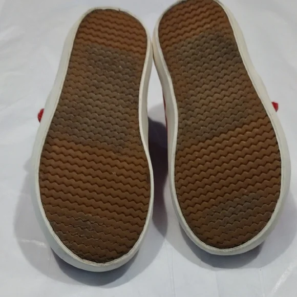 Sperry Boys Comfortable And Stylish Red Canvas Sneakers - Picture 6 of 7